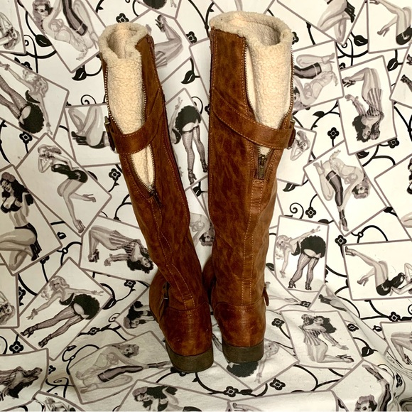 Knee-High Boots - Picture 6 of 8